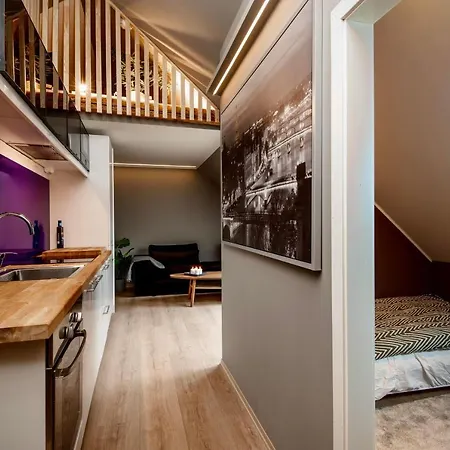 Apartment Nyrenovert Leiliget 1 Min Unna Solsiden *