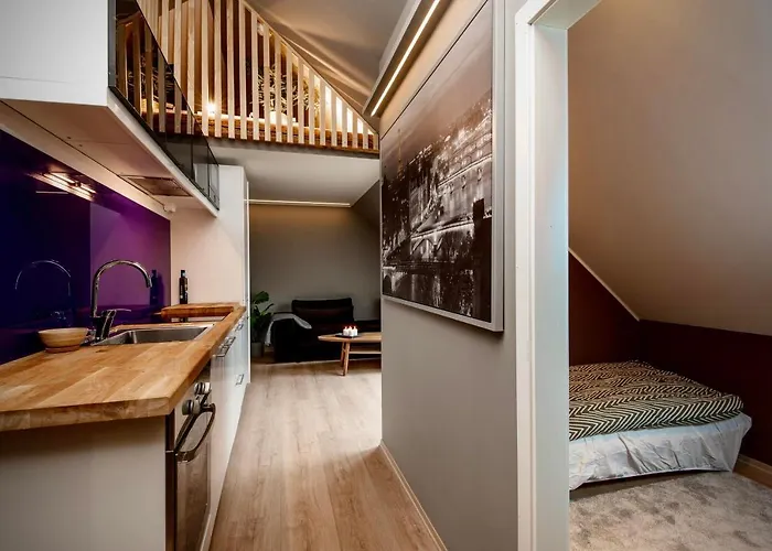 Leilighet Nyrenovert Leiliget 1 Min Unna Solsiden *